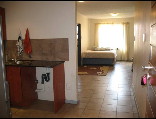 0.5 BEDROOM APARTMENT FOR SALE IN HATFIELD